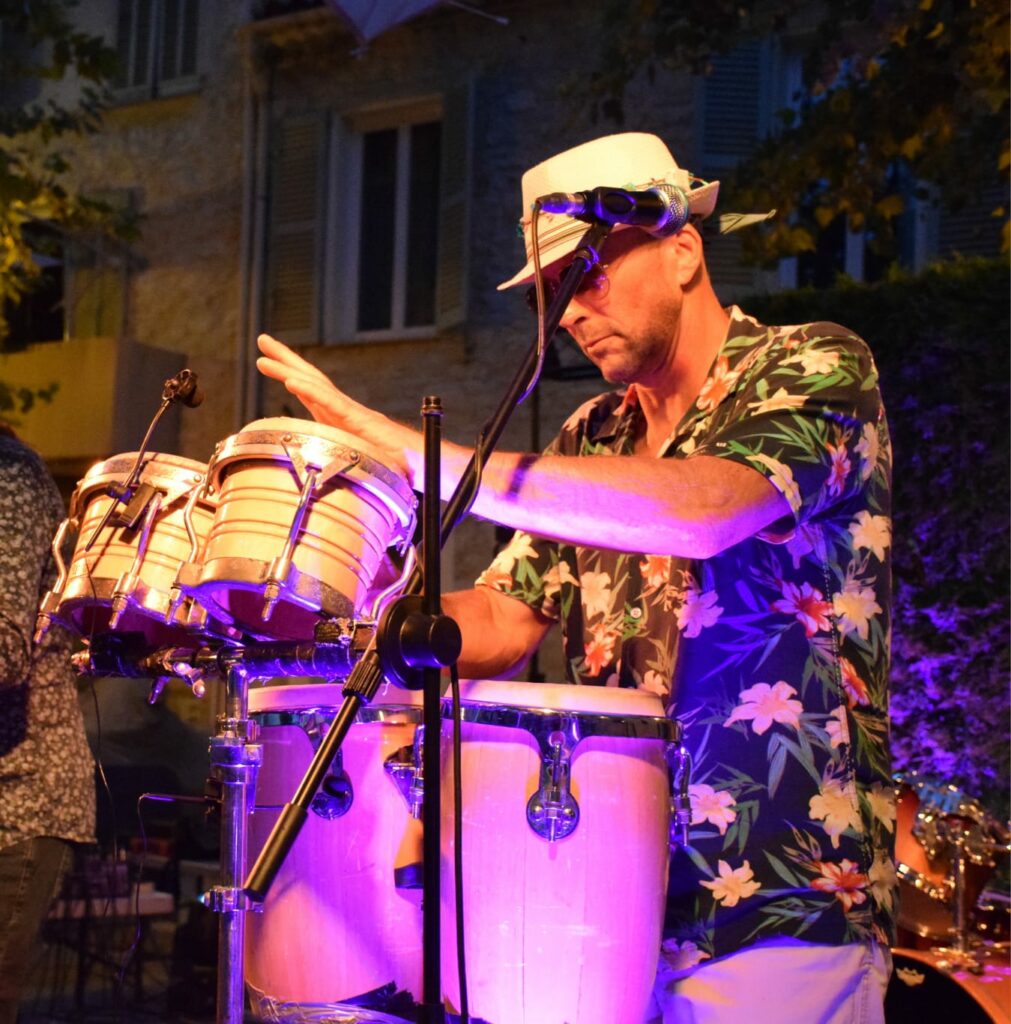 9 AOUT 2025 SUR LE ROOF TOP : SOIREE ELECTRIQUE AVEC SPIN HEADS & PERCUSSIONNISTE LIVE